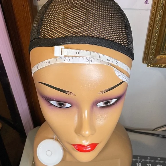 Long Neck Mannequin Head - Picture 14 of 16